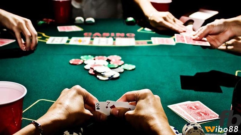 Những vấn đề hay gặp về luật chơi poker texas hold’em